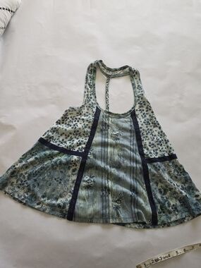 Mudd Women's Green Floral Racerback Tank Top Size Small